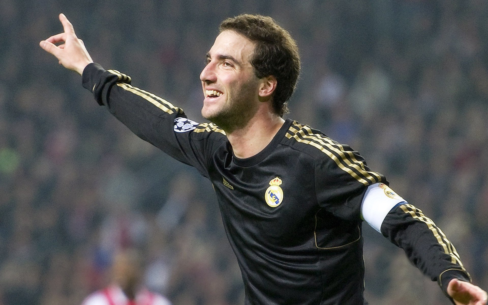 男子200蝶赛出新星，男子两百米蝶泳冠军